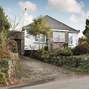 Lansdowne Villa Dousland Exterior photo