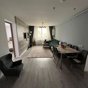 Luxury Apart Campulung Apartment Exterior photo
