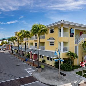 Harbour House At The Inn 215 Fort Myers Beach Exterior photo