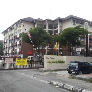 My Place Apartment Subang Jaya Exterior photo