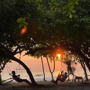 Raalhu Dhangethi Bed & Breakfast Exterior photo