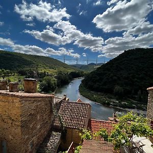 Les Roches Bed & Breakfast Comprégnac Exterior photo