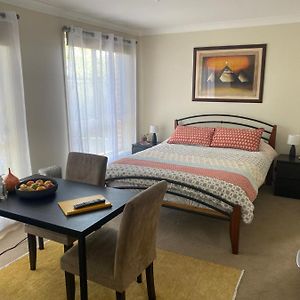 Private Room With Ensuite And Parking Close To Wollongong Cbd Exterior photo