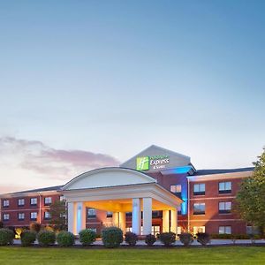 Holiday Inn Express & Suites Bridgeport, An Ihg Hotel Exterior photo