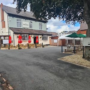 Hen House Hotel Cannock Exterior photo