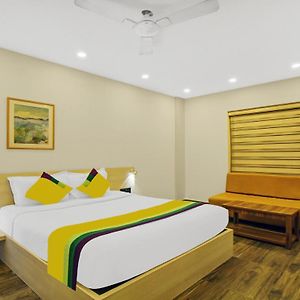 Itsy Hotels Transit Express Kolkata Exterior photo