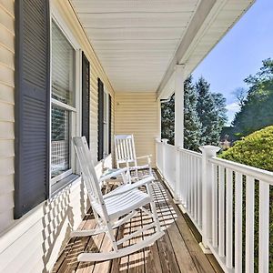 Classy Getaway With Deck And Yard Less Than 1 Mi To Beach Villa Riverhead Exterior photo