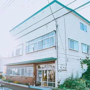 ゲストハウス＆カフェバー　エストアール Shibetsu (Kamikawa, Hokkaido) Exterior photo