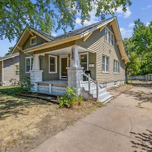 Renu At Ict St Claire House Villa Wichita Exterior photo