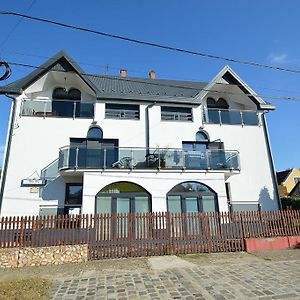 Nora Haz Hajduszoboszlo Hotel Exterior photo