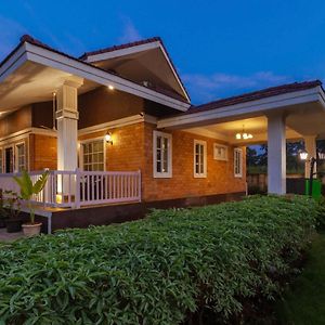 Stayvista'S Wandering Greens - Mountain-View Villa With Pool, Spacious Lawn & Balcony Palghar Exterior photo