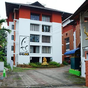 Vrindavan Suites Guruvayur Exterior photo