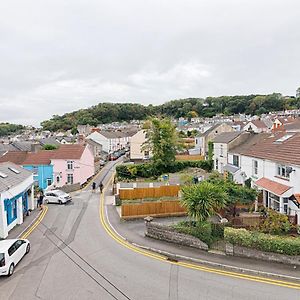 3-Bed In Mumbles With Free Parking & Sea Views Apartment Exterior photo