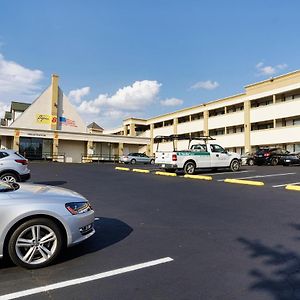 Super 8 By Wyndham Westend Alexandria,Va Washington Dc Area Hotel Exterior photo