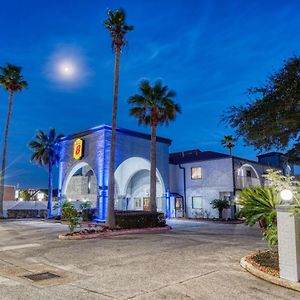 Super 8 By Wyndham Houston Webster Nasa Hotel Exterior photo