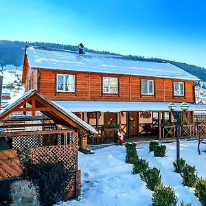 Krokus House Hotel Verkhovyna Exterior photo