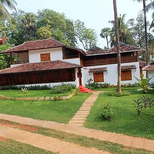 Kalappura Farm House Heritage Villa Ottappālam Exterior photo