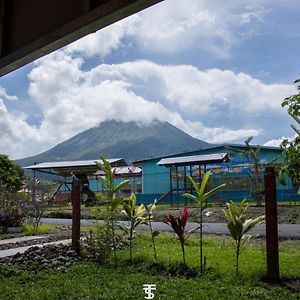 Villa Rincon Del Arenal La Fortuna Exterior photo