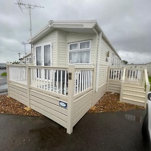 Sky By The Sea Hotel Whitstable Exterior photo