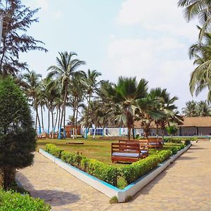 Hotel Riviera Ramatou Plage Lomé Exterior photo