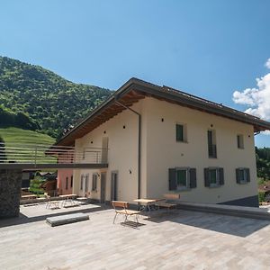 Residenza Al Castello Apartment Enguiso Exterior photo