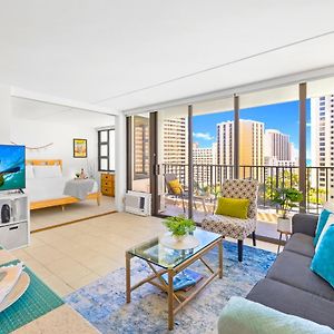 City & Ocean Views 1Br, Steps From Waikiki Beach & Free Parking! Apartment Honolulu Exterior photo