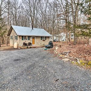 Pocono Home With Fire Pit 1 Mi To State Forest! East Stroudsburg Exterior photo