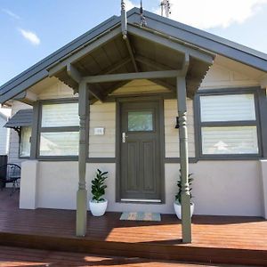 Pet Friendly Home With Pool, Cafes & Beach Nearby Newcastle Exterior photo