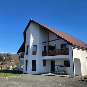 Pensiunea Rnb Maramures Surdesti  Exterior photo