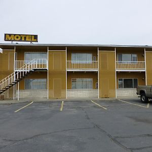 Umatilla Inn & Suites Exterior photo