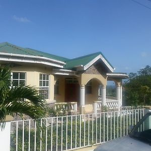 Corosol Apartments Roseau Exterior photo