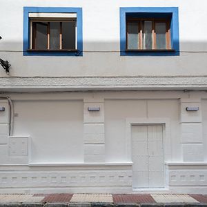 Hostal Alicia San Pedro de Alcantara Exterior photo