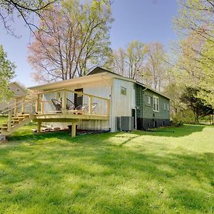 Mid-Century Modern Fayetteville Home, Walk To Town Exterior photo