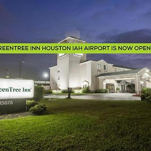 Greentree Inn - Iah Airport Jfk Blvd Houston Exterior photo