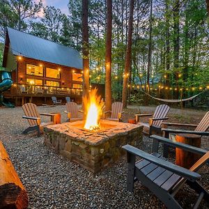 Hickory Bear - Cabin Surrounded By Pines, Sleeps 10, Hot Tub, Fire Pit, Arcade, Foosball Table & Deck Slide Villa Broken Bow Exterior photo