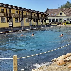 Blatsky Dvur Aparthotel Veseli nad Luznici Exterior photo