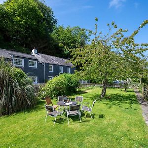 The Boathouse Villa Little Petherick Exterior photo