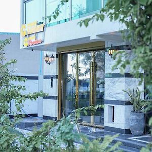 Sunny Canopy Hotel Hulhumale Exterior photo