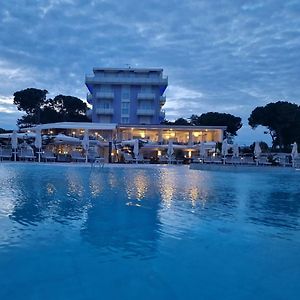 Fantinello Hotel Caorle Exterior photo