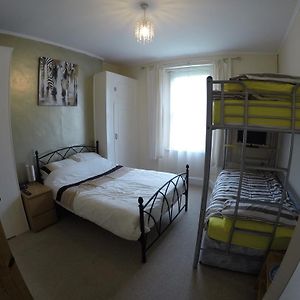 Dreamcatchers Hotel Yeovil Room photo