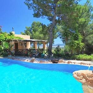 Villa De Montana Gran Piscina Sant Jordi de ses Salines Exterior photo