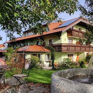 Pension Holzapfel Hotel Sankt Georgen im Attergau Exterior photo