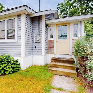 Mary Jane'S Cottage Crystal Beach Exterior photo