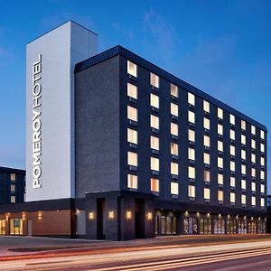 Pomeroy Hotel & Conference Centre Grande Prairie Exterior photo