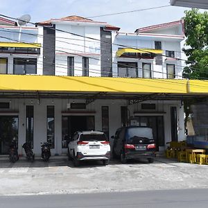 Al-Ghani Syariah Mitra Reddoorz Hotel Padang  Exterior photo