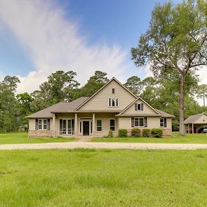 Airy Dayton Vacation Home With Deck And Private Yard! Exterior photo