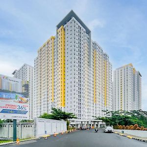 Redliving Apartemen Springlake Summarecon - Happy Rooms With Netflix Bekasi Exterior photo