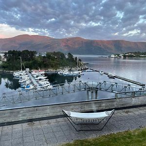 Stunning View Apartment In Alesund With Free Parking Exterior photo