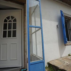Les Volets Bleus Villa Premian Exterior photo