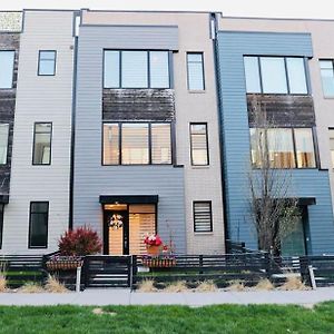 Modern Townhome Near Downtown Walk To Cws! Omaha Exterior photo